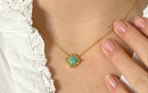 Sahara Small Pendant Necklace