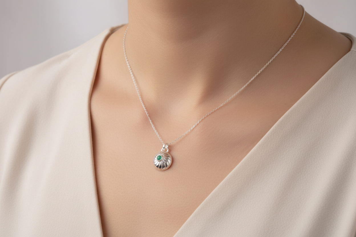 sterling silver pendant necklace