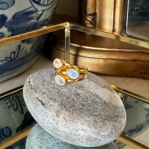 Azure pebble 3 stone ring - gold plated or sterling silver