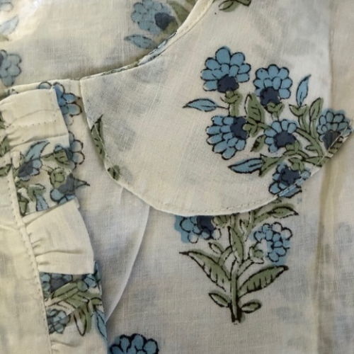 Ladies blouse with frills