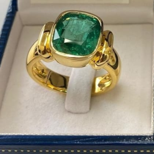 Emerald ring