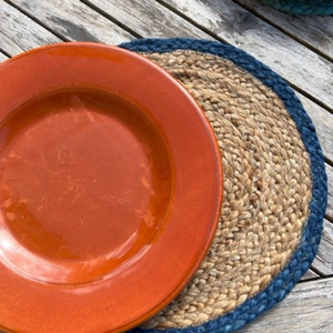 Round Tablemats for Plates and Serving Dishes