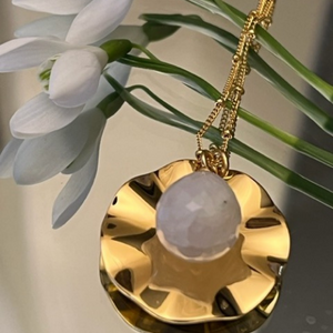 Wave and Stone Pendant Necklace in Vermeil - 3 colours